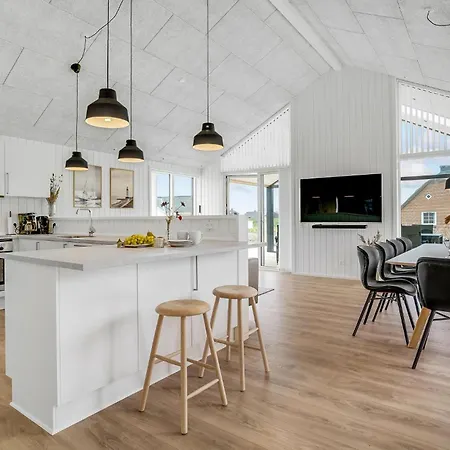 Hébergement de vacances Amazing In Harboore With 4 Bedrooms, Sauna & Wifi *